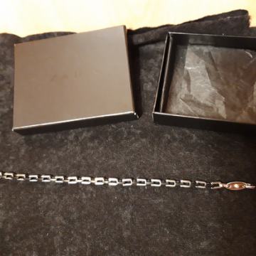 Narukvica ili nanogvica Zara