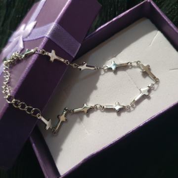 Narukvica kirurški čelik sa križićima