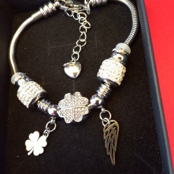 Narukvica kirurški čelik like Pandora s privjescima