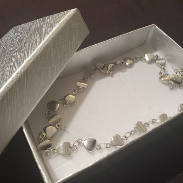 Narukvica kirurški čelik sa srcima