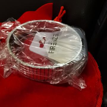 Narukvica sa kristalima - 40 kn