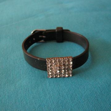 NARUKVICA - Kvadratni 6x6  Bjeli kristali. Nenošeno. SAND-2