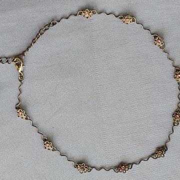 NARUKVICA - NANOGICA. 10 cvjetića sa roza kristalom. 36 cm. Mob