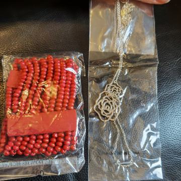 Narukvica i ogrlica - obje 50 kn