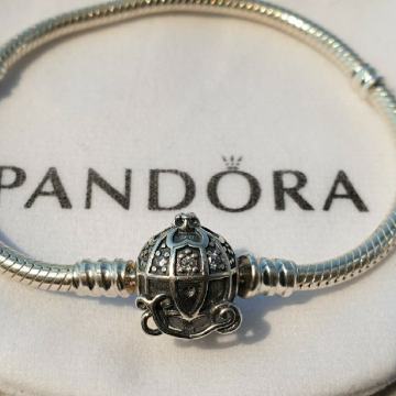 Narukvica Pandora KOČIJA *srebro* 17cm