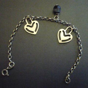 Narukvica sa privjescima i poludragim kamenom, dimnim kvarcem