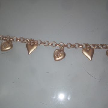 NARUKVICA NA SRCETA -  NOVO