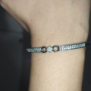 Narukvica sa cirkonima