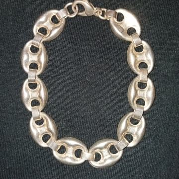 Narukvica, pravo srebro 925, sa žigom, 8 g, očuvana, 32 eura