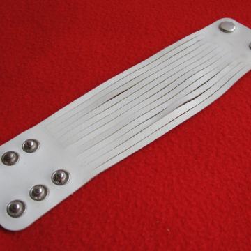 NARUKVICA - Umjetna koža. SAND-2