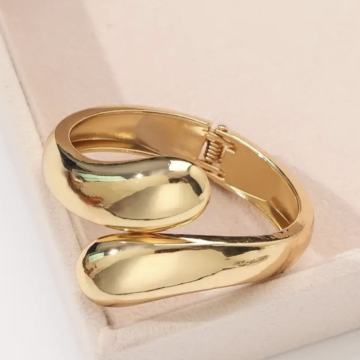 ZLATNA NARUKVICA  - NOVO