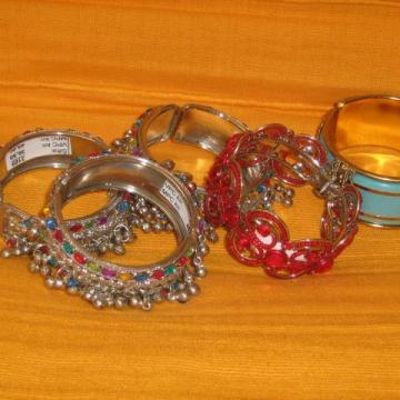 INDIJSKE narukvice - 112 komada