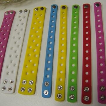 *SILIKONSKE NARUKVICE ZA DISKOTEKE,BAZENE,TULUME.....*