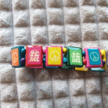 Ok šarena narukvica peace