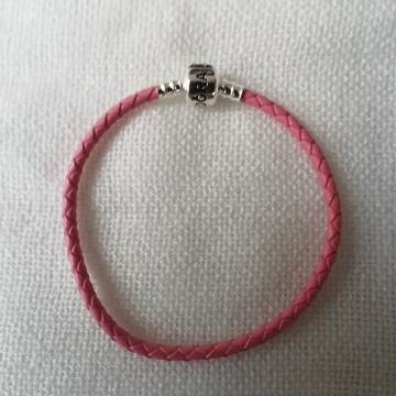 Pandora kožna narukvica, nova, 19 cm