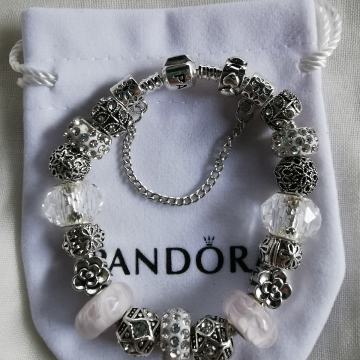 Pandora narukvica, bijeli cirkoni, nova!