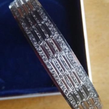 Pozlaćena narukvica, bijelo zlato