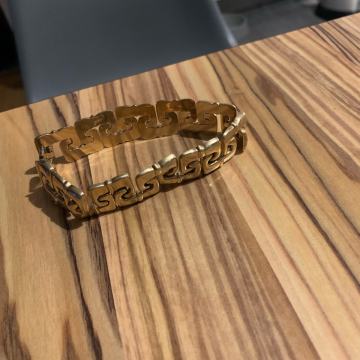 Prodajem mušku zlatnu narukvicu