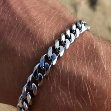 Srebrna muška narukvica