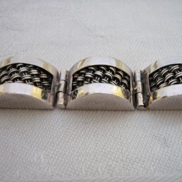 SREBRNA NARUKVICA DIZAJNERSKA SREBRO 925