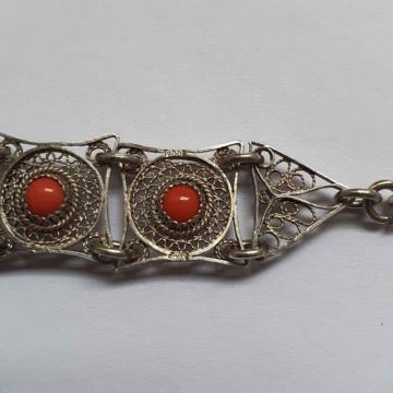 SREBRNA NARUKVICA SA KORALJIMA 1920.FILIGRAN