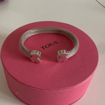 SREBRNA NARUKVICA S ROBOM TOUS