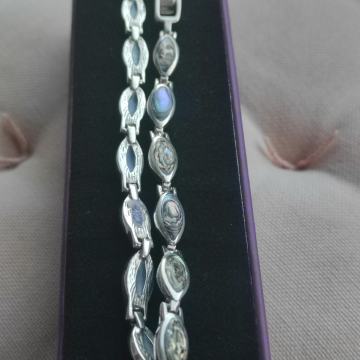 srebrna narukvica sa sedefom