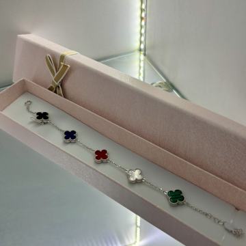 SREBRNE NARUKVICE 5 DJETELINA (SREDNJE)