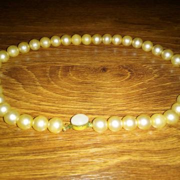 Stara bijela narukvica - BIŽUTERIJA