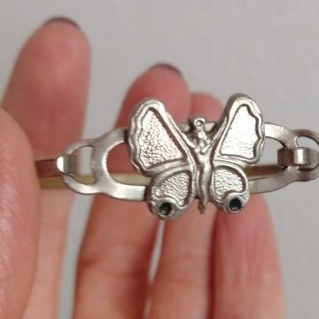 Vintage narukvica na Leptiricu