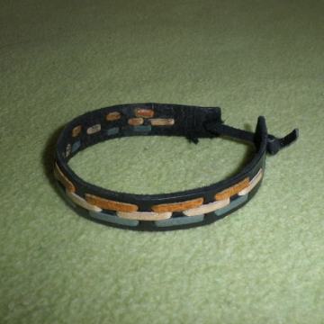 ŽENSKA LAGANA KOŽNA NARUKVICA