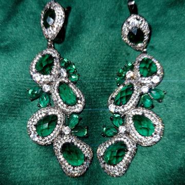 Elegantne naušnice ZAKS