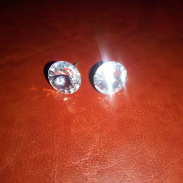 Bijele naušnice - BIŽUTERIJA