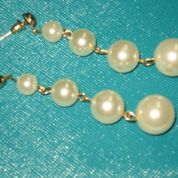 BISERNE NAUŠNICE - NOVO