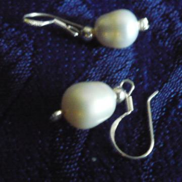 BISERNE NAUŠNICE SREBRO 925