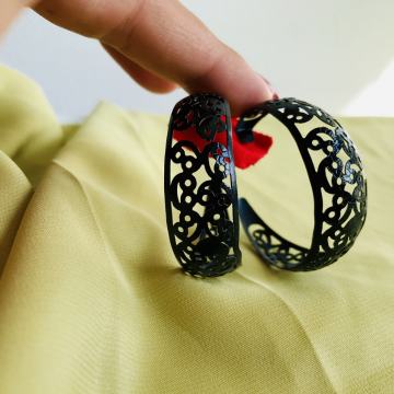 CRNE CVJETNE NAUŠNICE