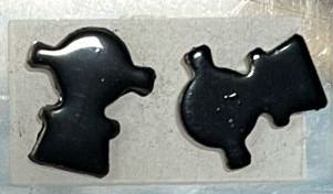 Crne naušnice djevojčica s kikicama