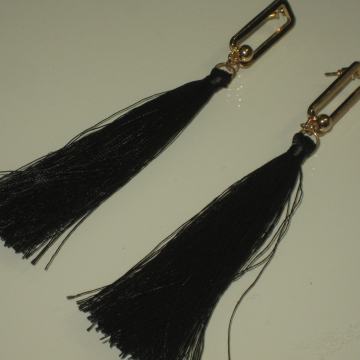 CRNE NAUŠNICE S RESAMA - NOVO