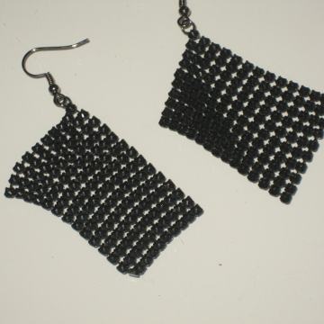 CRNE NAUŠNICE - NOVO