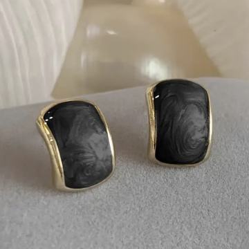 CRNO - ZLATNE NAUŠNICE - NOVO