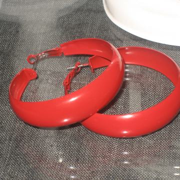 NOVE CRVENE NAUŠNICE