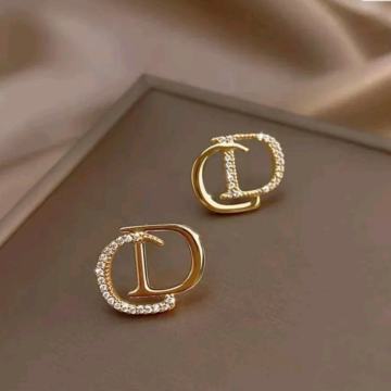 DIZAJNERSKE NAUŠNICE