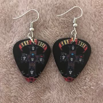 Guns n roses nove naušnice