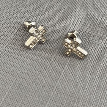 Križ naušnice sa cirkonima