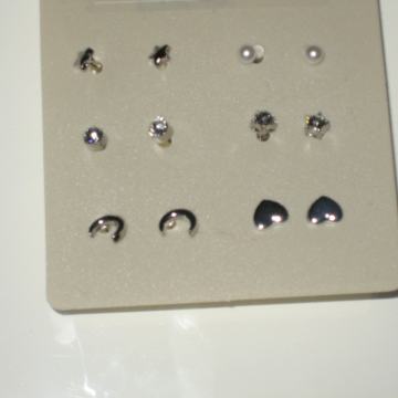 6 PARI NAUŠNICA ZA 6,00 EUR - NOVO