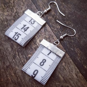 Metar naušnice - bijele