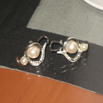 NAUŠNICE SA BISEROM - NOVO