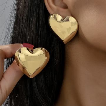 NAUŠNICE BOJA ZLATA SRCE  - NOVO