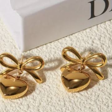 NAUŠNICE BOJA ZLATA S SRCETOM  - NOVO