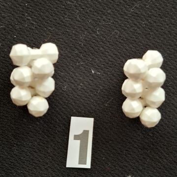 NAUŠNICE. Br-1. Bijeli grozd. Mob